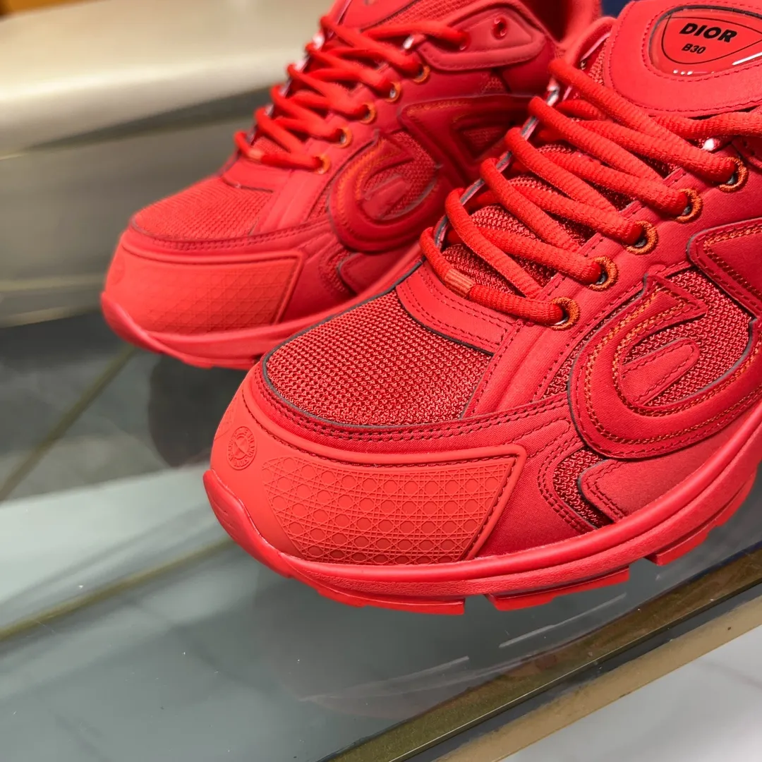 Men's Men's Shoes💰P460💰【DIOR】Dior's new B30 low-top sneakers✅ Carefully crafted from gray mesh fabric and white technical fabric, it features a CD30" graphic logo, and "DIO~B30" and "CD30" logos on the heel and tongue. The extra-light sculpted rubber sole is paired with iconic embellishments to enhance style, and internal stretch details create an ideal and comfortable wearing experience. Can be matched with a variety of casual looks to highlight a fashionable and modern sports style. Size: 38-44 (45 can be customized)